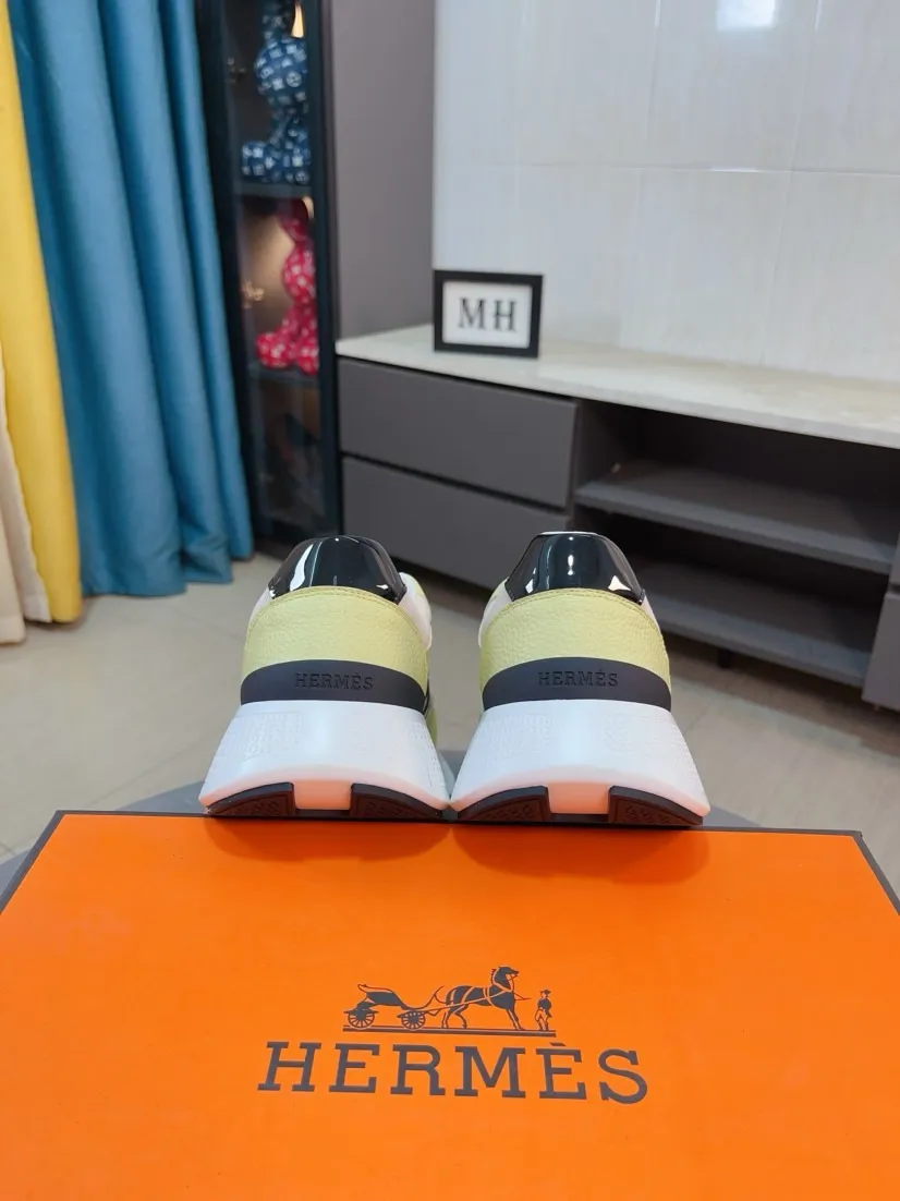 Men's shoes💰580🌸🌸【HERMES】Hermès high-end quality original shoe upper: 🔝tumbled calfskin, suede calfskin, shoe body sewn H totem, outsole: ultra-light TPU foam·rubber; two-color molded outsole, ultra-high quality control·fine workmanship: highlighting (high-end·luxury·grade) 38-44 (45 can be customized)